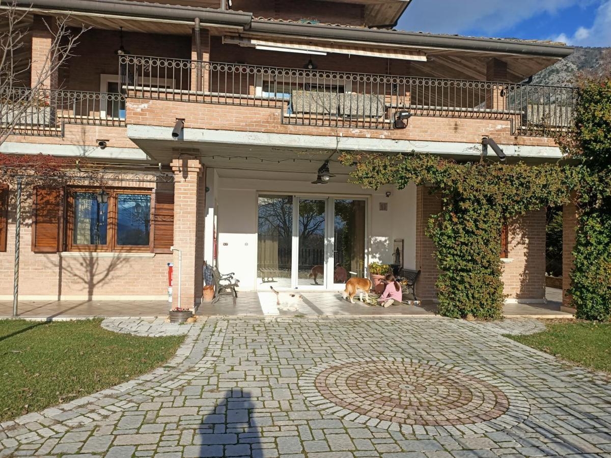 Rossomattone Countryhouse Sulmona Exteriör bild