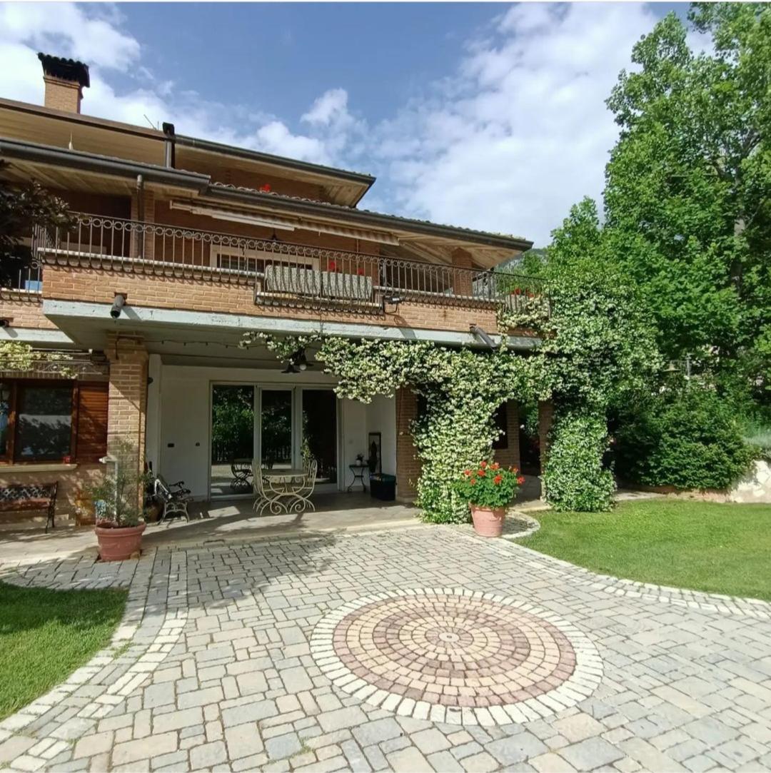 Rossomattone Countryhouse Sulmona Exteriör bild